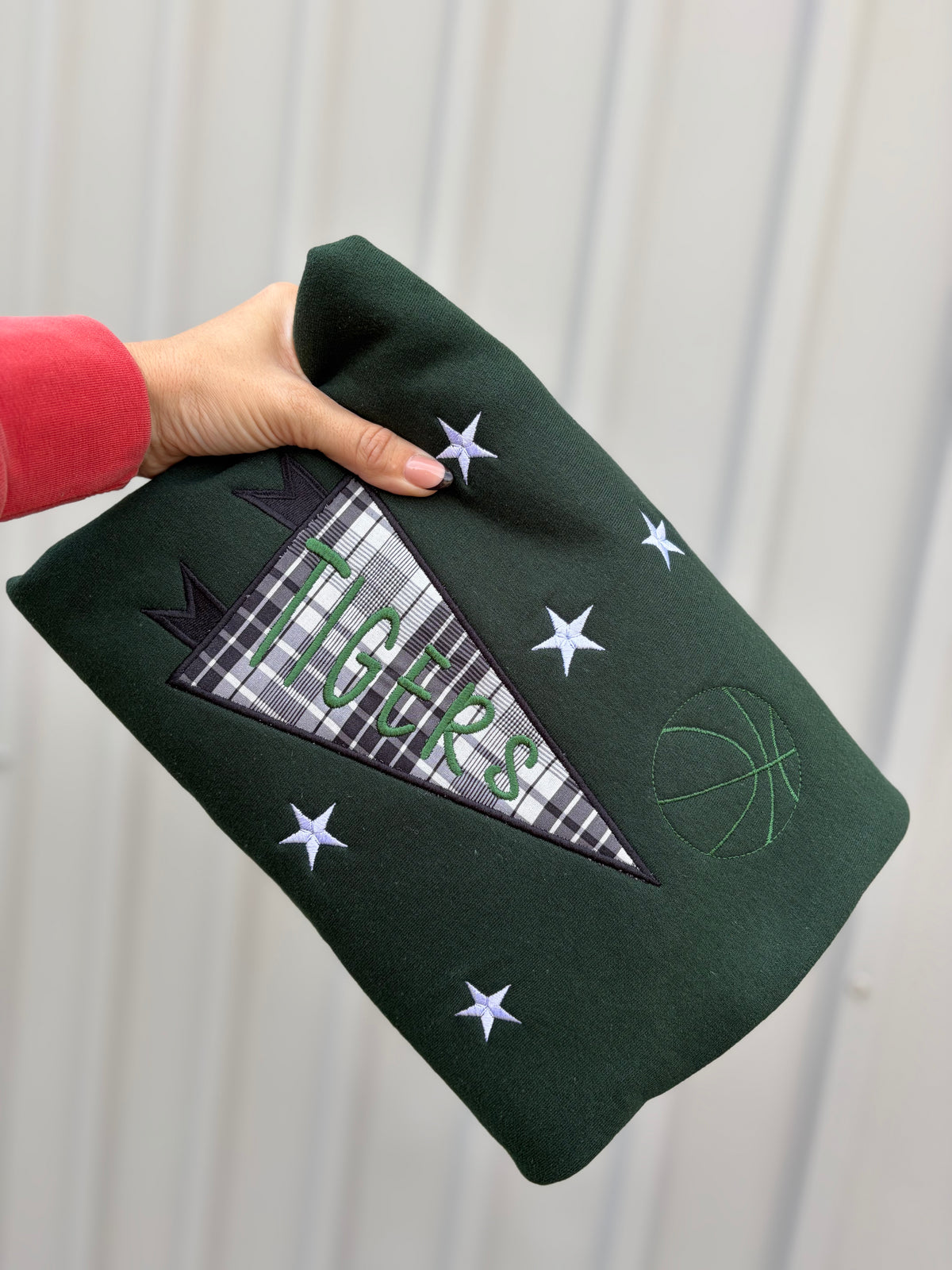 Custom Vintage Pennant Appliqué Sweatshirt 🏀