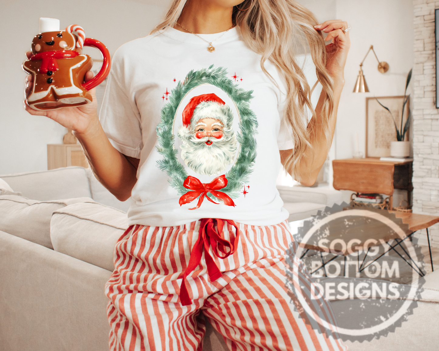 ✨ Vintage Wreath Santa Tee